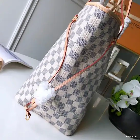 GM Louis Neverfull Vuitton 0619